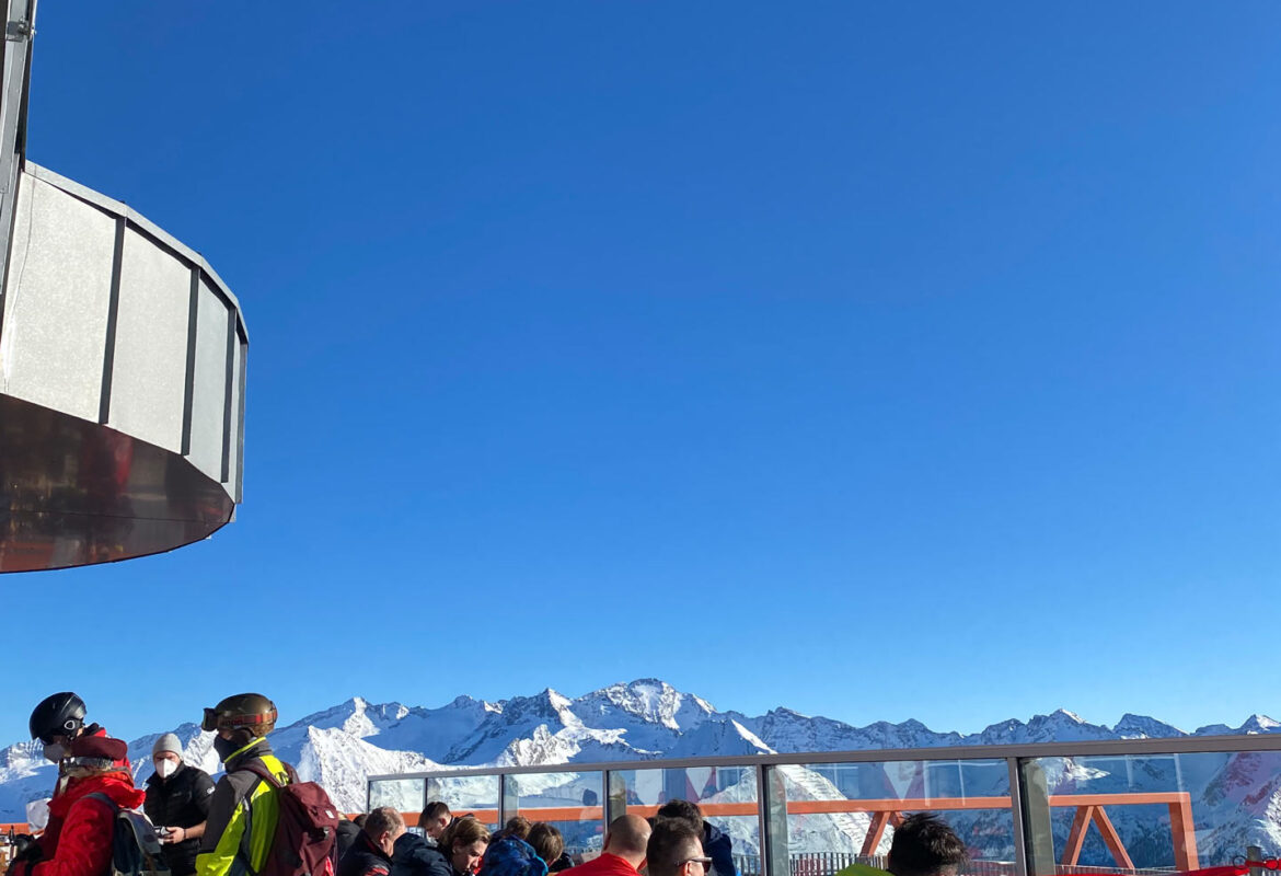 Herrliche Aussicht vom Gipfelrestaurant Stubner - Winter 2021/22